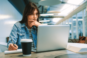 DESCOMPLICA-UNINA-Interpretacao-de-texto-e-intertextualidade